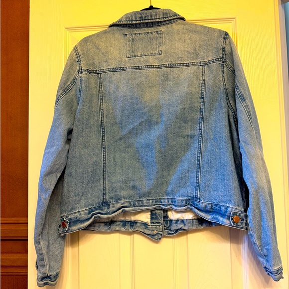 FOREVER 21+ - Denim Jacket in Blue with Fun Appliques - Picture 5 of 5